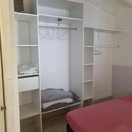 Petit Avec Espace Exterieur Proche Porticcio (Corsica)